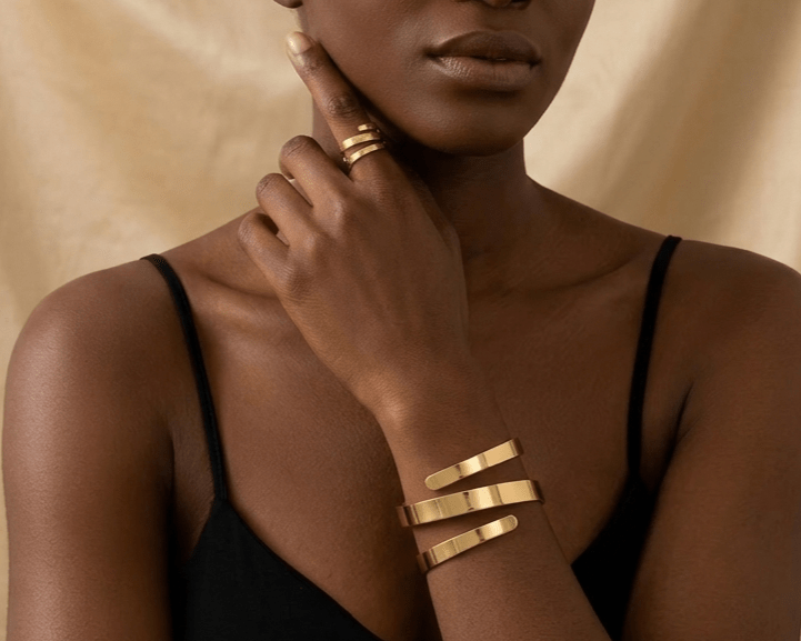 Bracelete e Anel Dorélys mulher