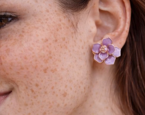 Brinco Koreano Flor Roxa Claironne 1