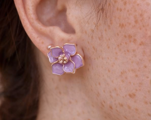 Brinco Koreano Flor Roxa Claironne 2