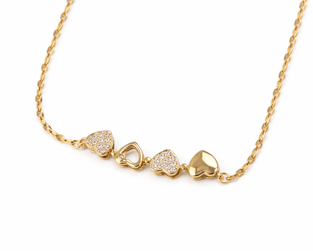 Colar Coração de Trevo em Aço Titânio Gold