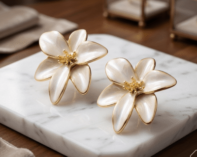 Brinco Silvéne Flor Branca