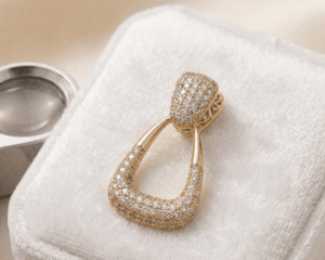 Brincos Retro com banho de Ouro