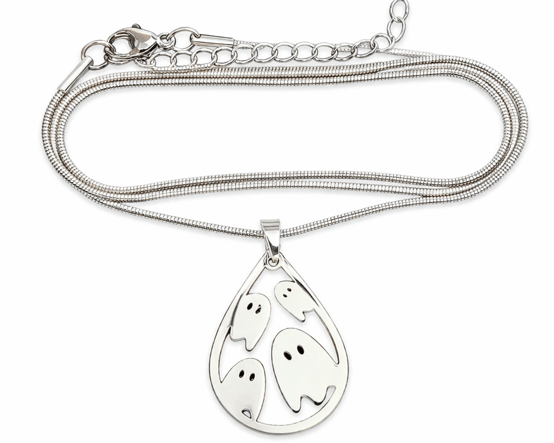 Colar prata com pingente de fantasmas 1